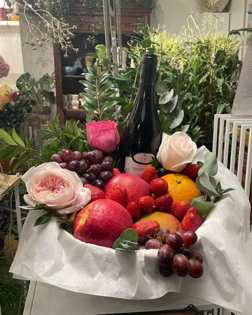 Corbeille fleurie gourmande